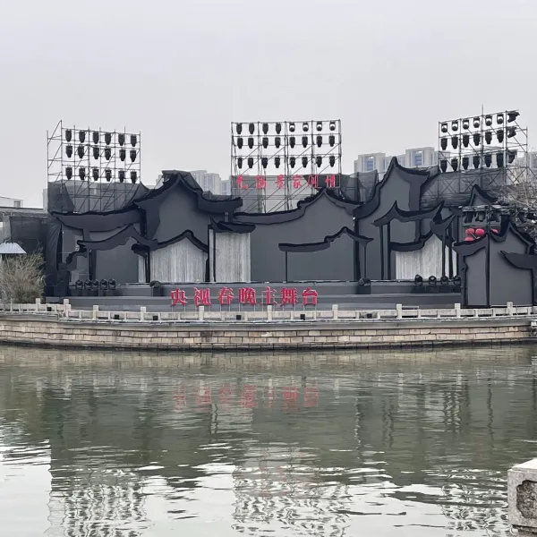 说说：就是各种吃咯~