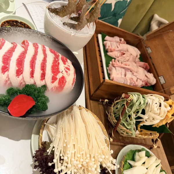 周日去上海约朋友吃饭