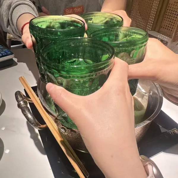 周日去上海约朋友吃饭