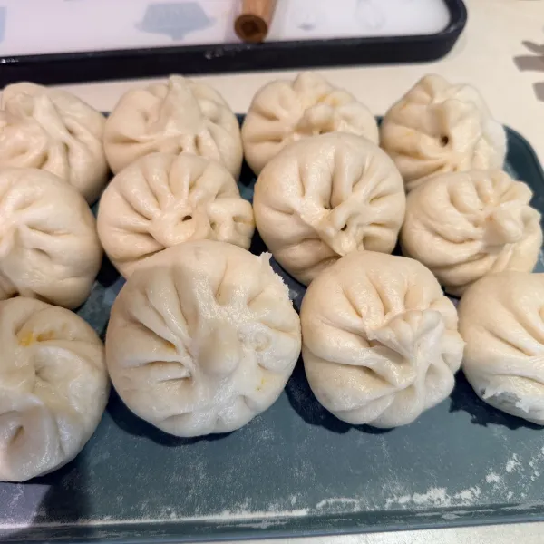 周日自己做了胡萝卜牛肉包子